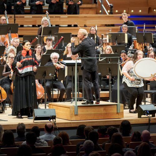 Chants autochtones et musique symphonique blanche : le cas récent d’Elisapie à l’Orchestre Métropolitain