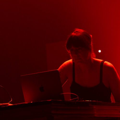 MUTEK 2023 | Cinthie : house music DJ, collectionneuse de vinyles et créatrice live
