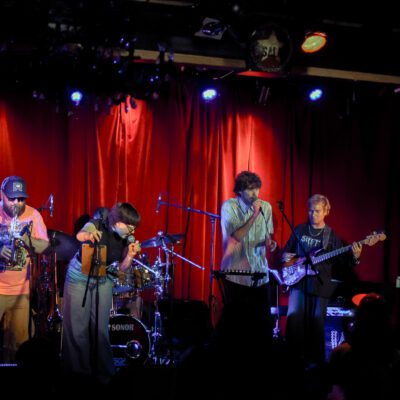 Syncopes et synergies : Le jazz fusion de Karneef se mêle à la yacht pop de Rapallo