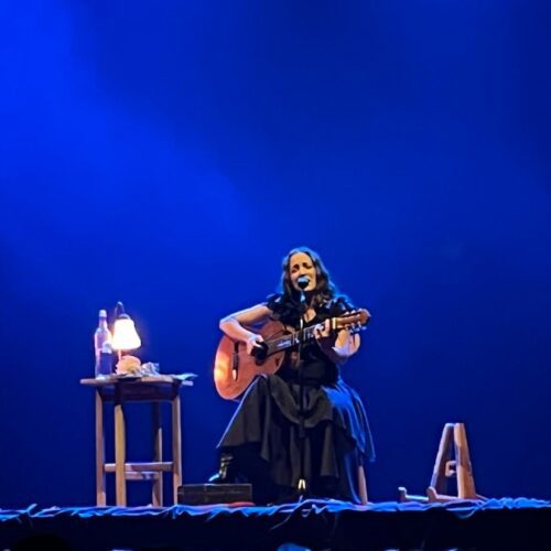 FIJM | Natalia Lafourcade enflamme une Place des Arts devenue mexicaine