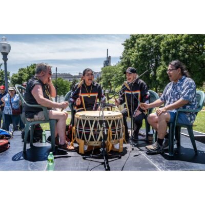 Présence Autochtone : Manitou Singers à la Place des Festivals