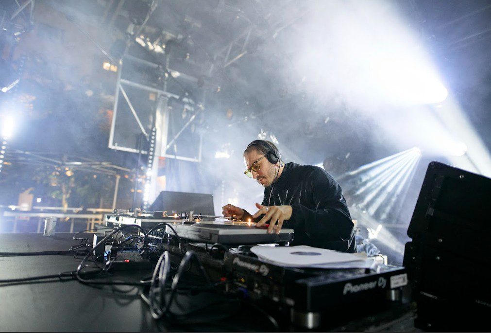 MUTEK | Nicola Cruz Sets The Tone at Esplanade tranquille - PAN M 360