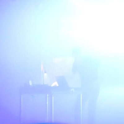 MUTEK | Topdown Dialectic: anonyme dans le brouillard