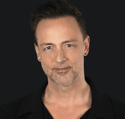 DRAPEAU, une guitare, un piano à la salle d&rsquo;Youville