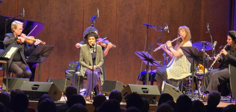 Alanis Obomsawin et Jeremy Dutcher, deux générations de beauté ...