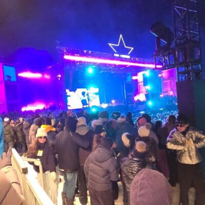 Igloofest 2026 | Au pied des 2 scènes, une vraie soirée d&rsquo;hiver