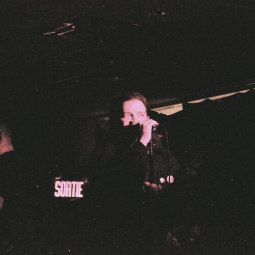 Taverne Tour | Wandering Between Pop and Hardcore