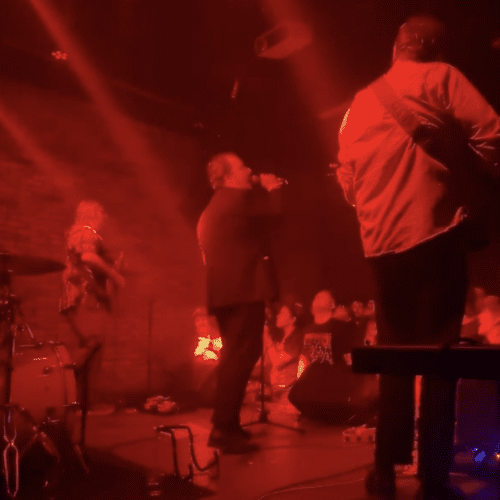 Taverne Tour | A First Post-Punk Evening Under the Red Lights
