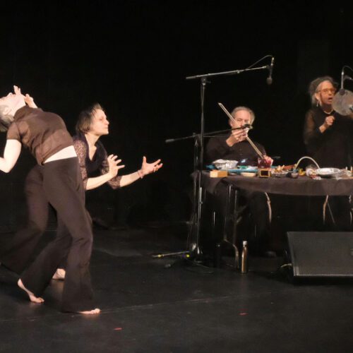 Semaine du Neuf | Nous perçons les oreilles: Surrendering Body and Mind to the Music