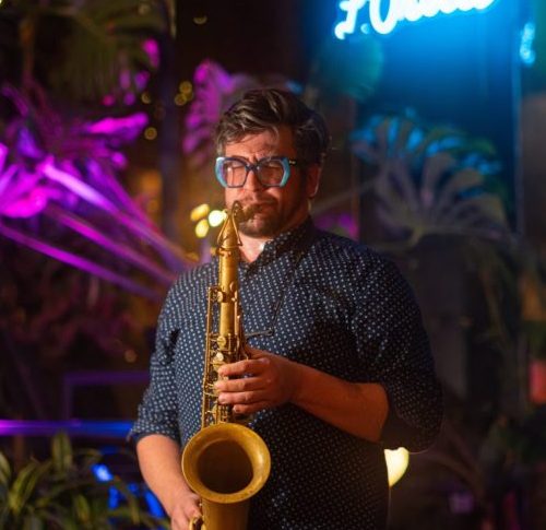 On parle avec John Sweenie de Mysticism for Intellectuals, un album qui fera la liste des ‘’Meilleurs of’’ 2026