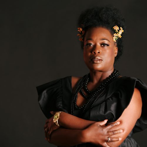 Valérie Clio signe un retour lumineux avec Crépuscule