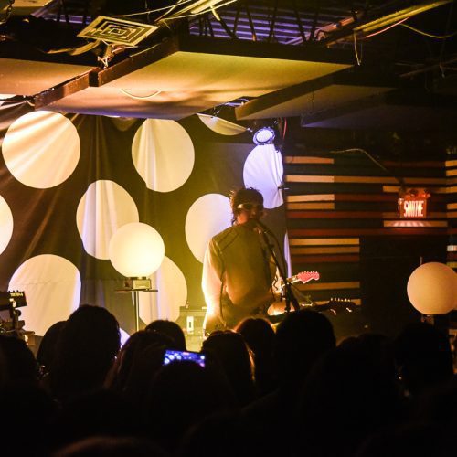 Tracks and Feel: Live Sports at Bar le Ritz PDB