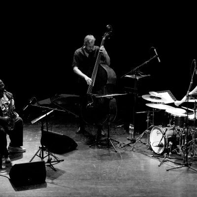 FIMAV : Darius Jones Trio « Legend of e’Boi (The Hypervigilent Eye) » au Cabaret Guy-Aubert