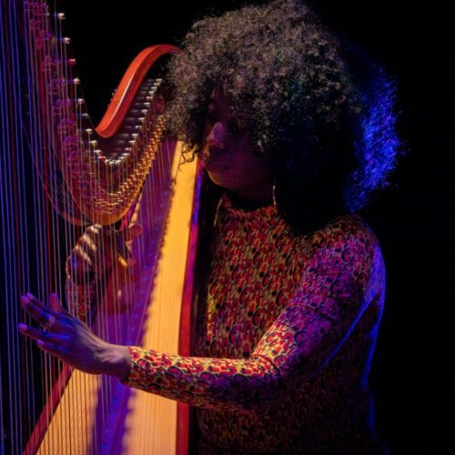Brandee Younger: la new-yorkaise qui réinvente la harpe