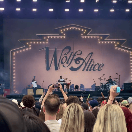 OSHEAGA 2026 I Wolf Alice Owns the Mountain