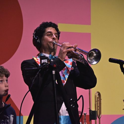 La Fête de la Musique de Tremblant : Fred solo à la Place de la famille
