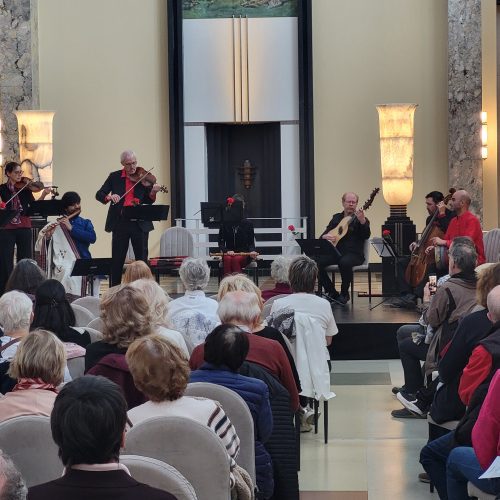 Caprice at the 9th Floor: a pleasant meeting between Baroque and Carnatic music